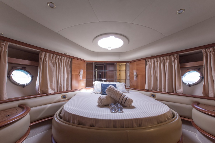 Azimut 55